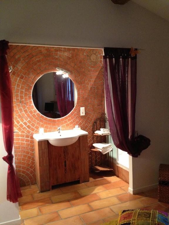 ベジエ Les Jardins Du Rebaut Bed & Breakfast 部屋 写真